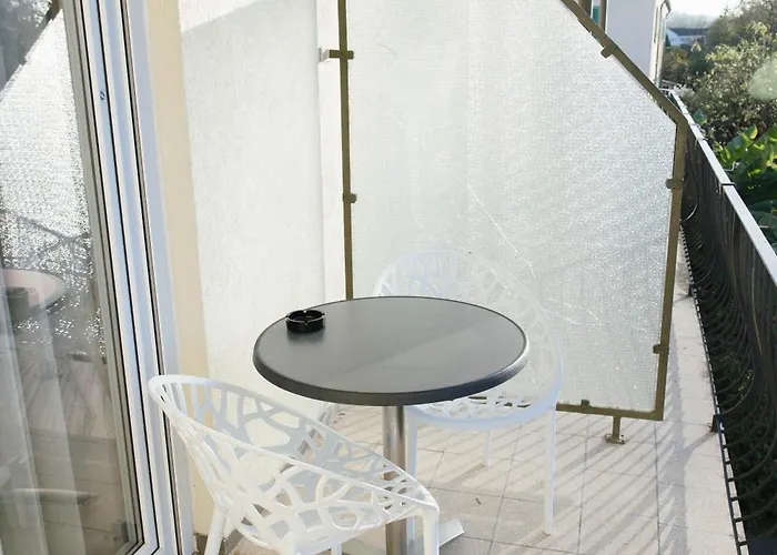 Feelfalt Отель *